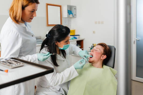 Best Broken or Chipped Tooth Repair in Stockton, IL